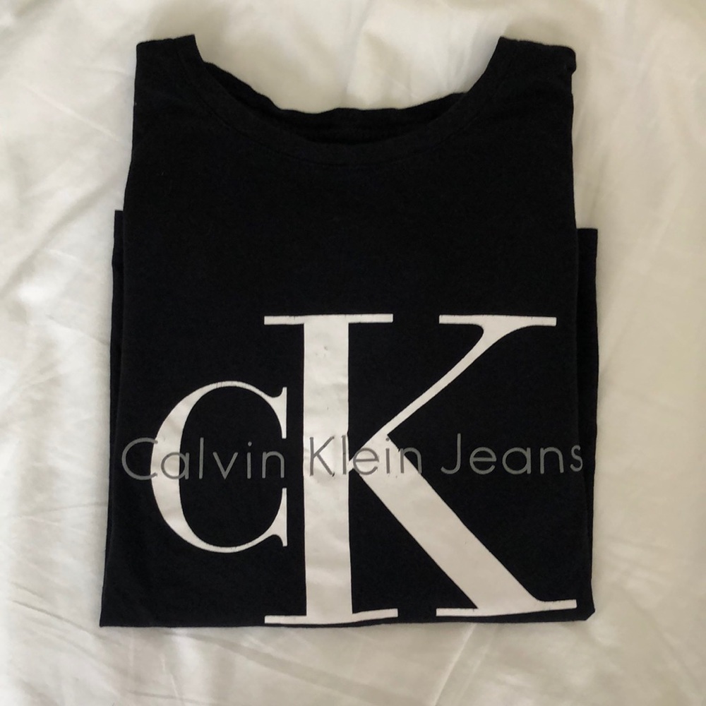 Black CalvinKlein tee